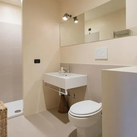 Super Equipped Fine Elegant Colosseum Roma